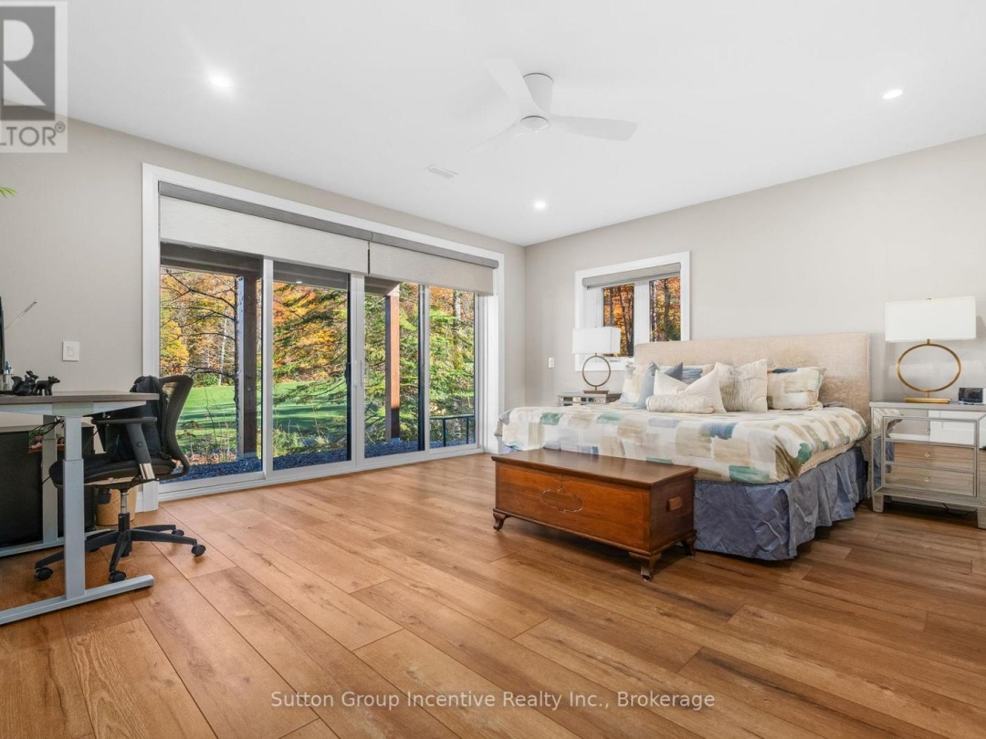 24 ST GEORGES COURT, 