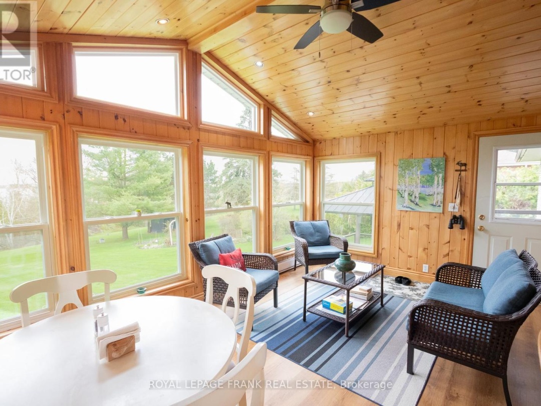 318 Forest Harbour Trail, Pigeon Lake