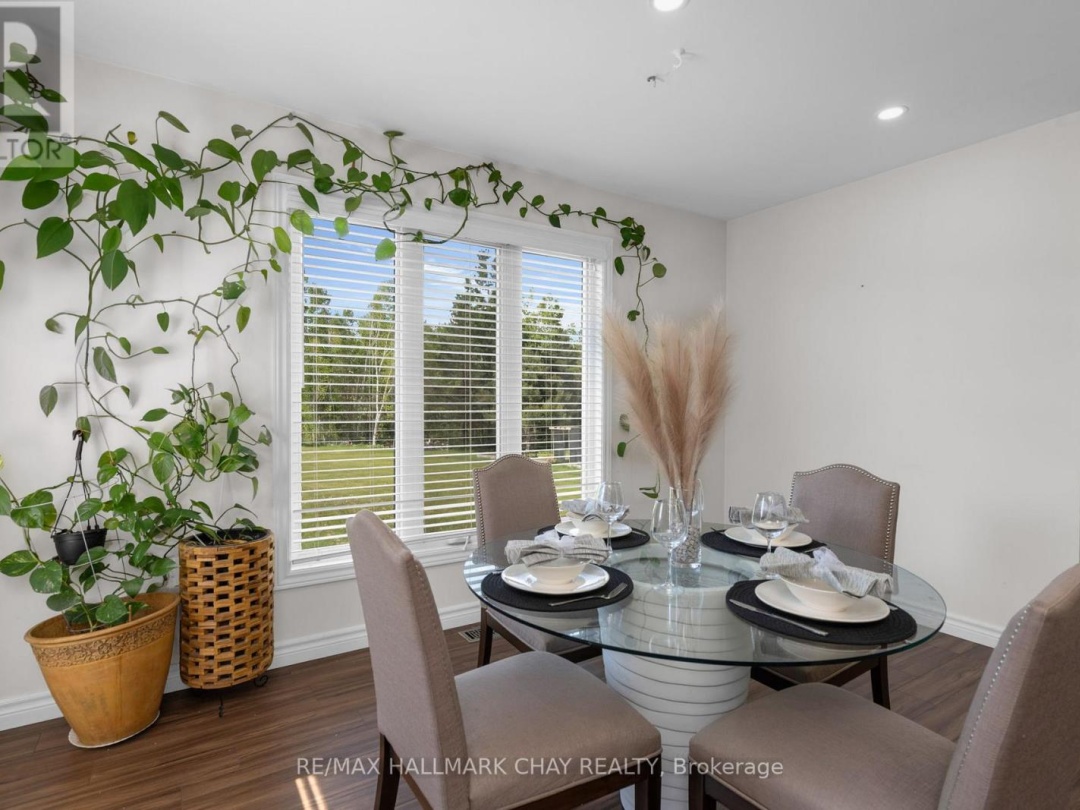 2052 MARCHMONT ROAD, 