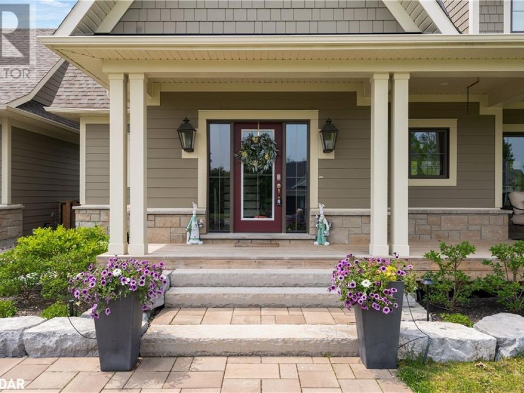 12 THOROUGHBRED Drive, 