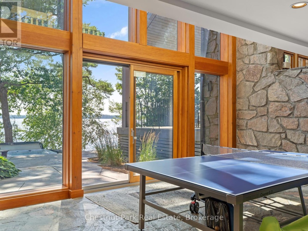 10 Wyldewood Road, 