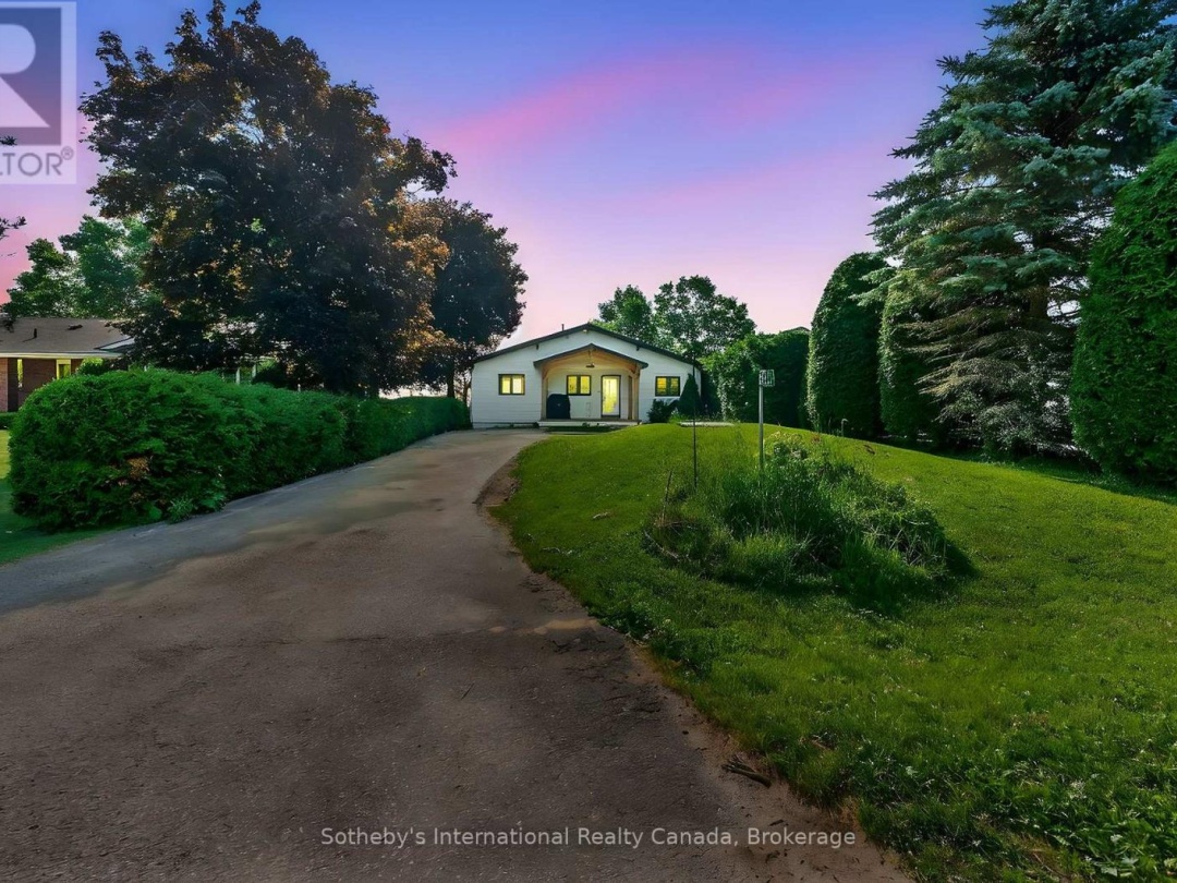 211 MOON POINT DRIVE, 