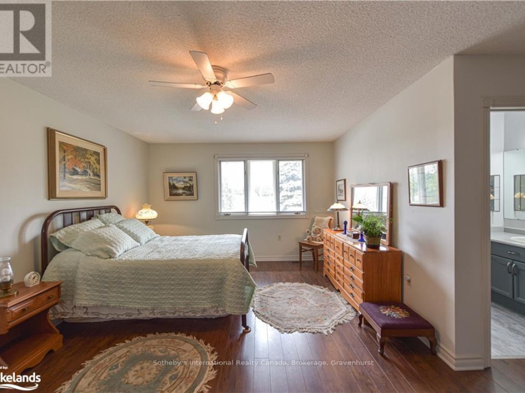 101 10 Museum Drive, Orillia
