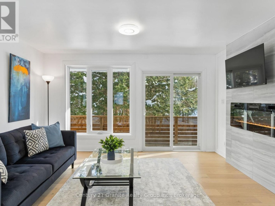 7032 COUNTY ROAD 121, 