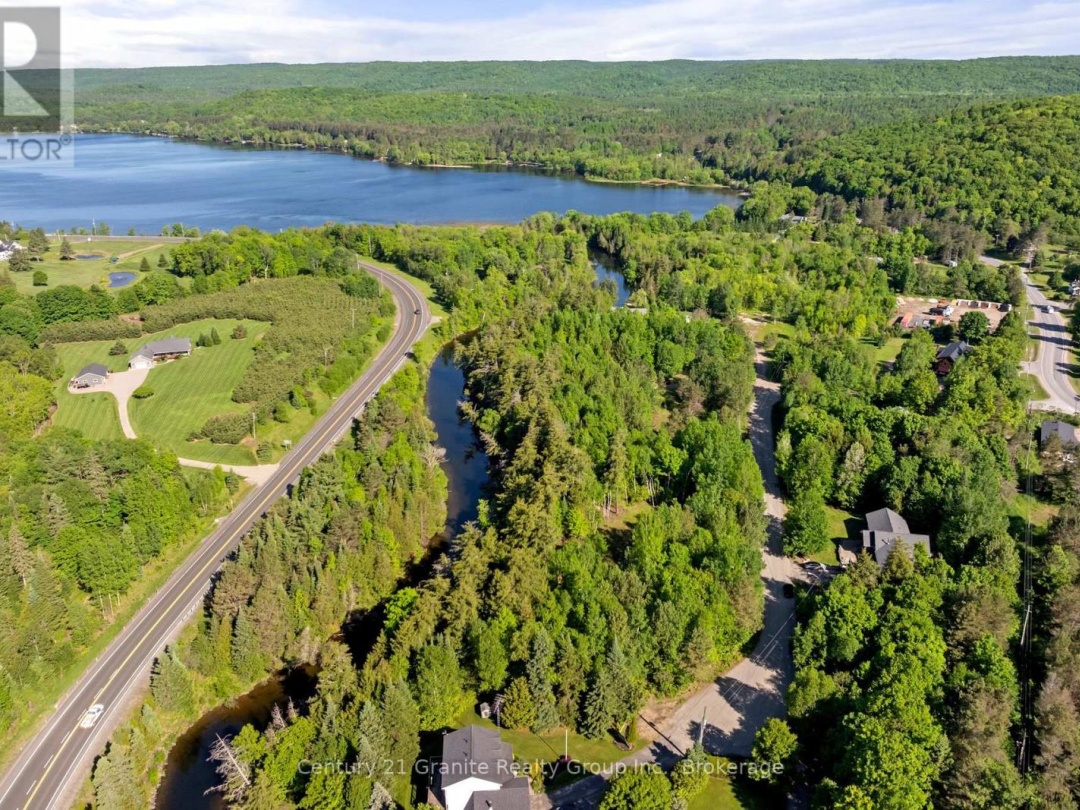 1042 Suburban Court, Gull Lake
