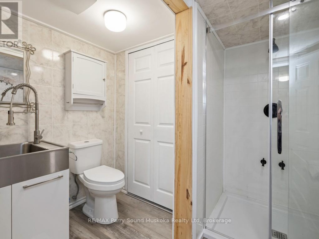 18 KARHU LANE, 