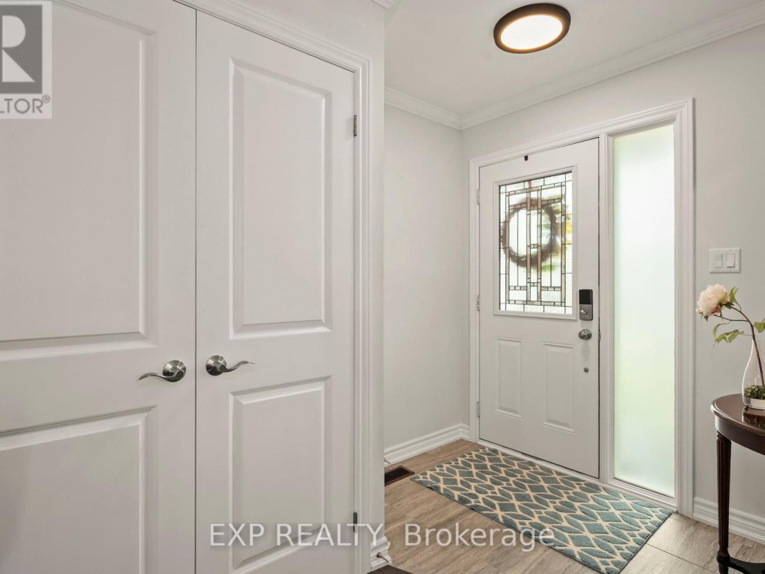 10 SINCLAIR CRESCENT, 