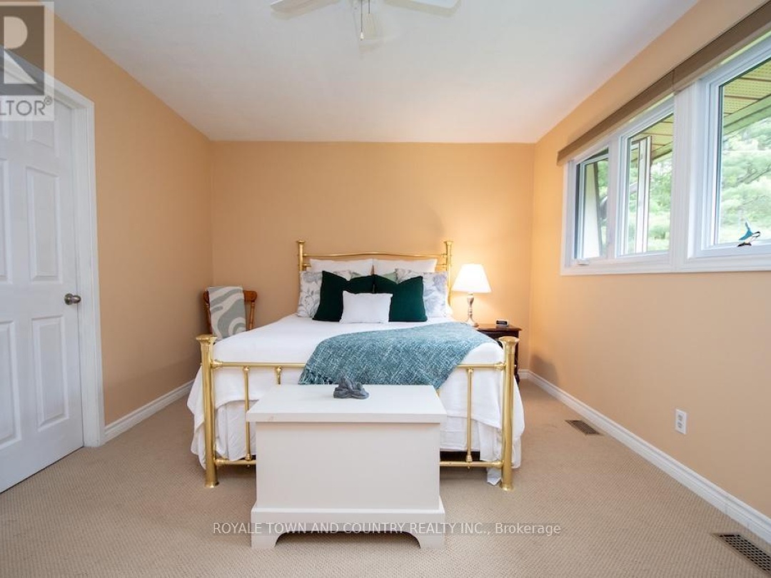 1304 NORTH SHORE ROAD, 