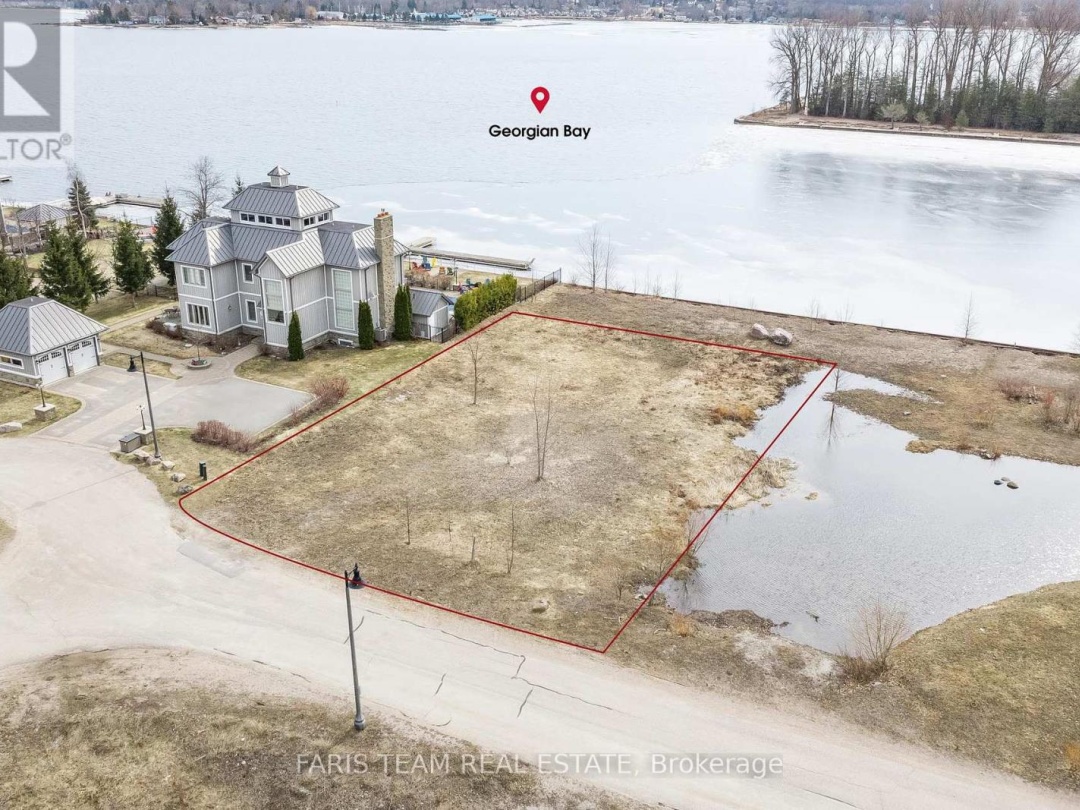 35 77 Dock Lane, Georgian Bay