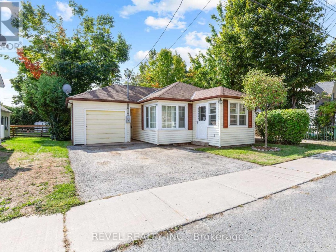 72 KING STREET W, 
