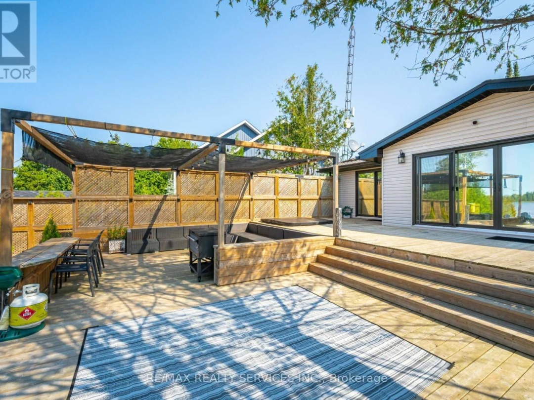 28 ELDONIA ROAD, Canal Lake