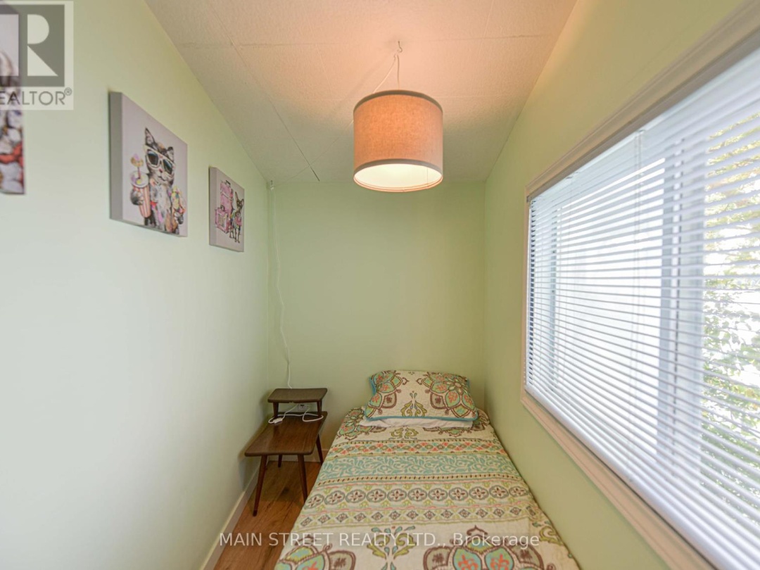 1316 Black Beach Lane, Dalrymple-south Lake