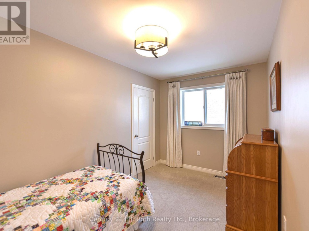 3196 Monarch Drive, Orillia