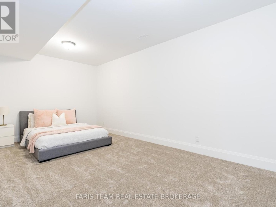 17 CLYDESDALE COURT, 