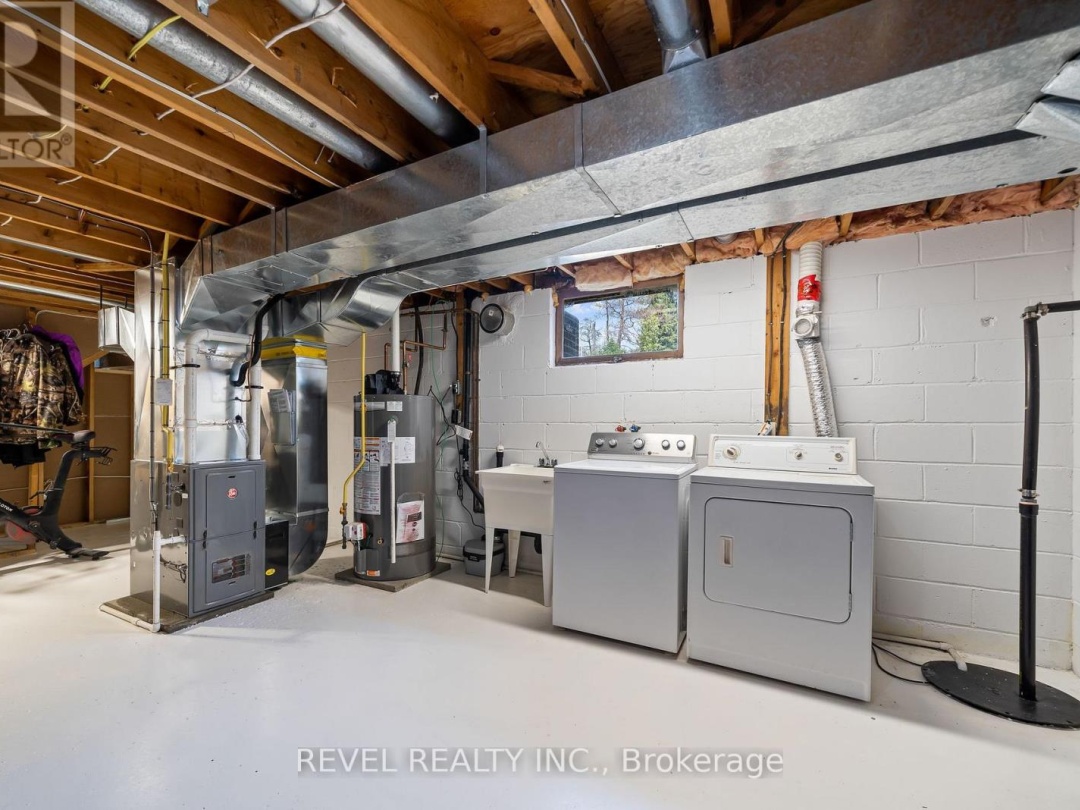 595 HICKORY BEACH ROAD, 