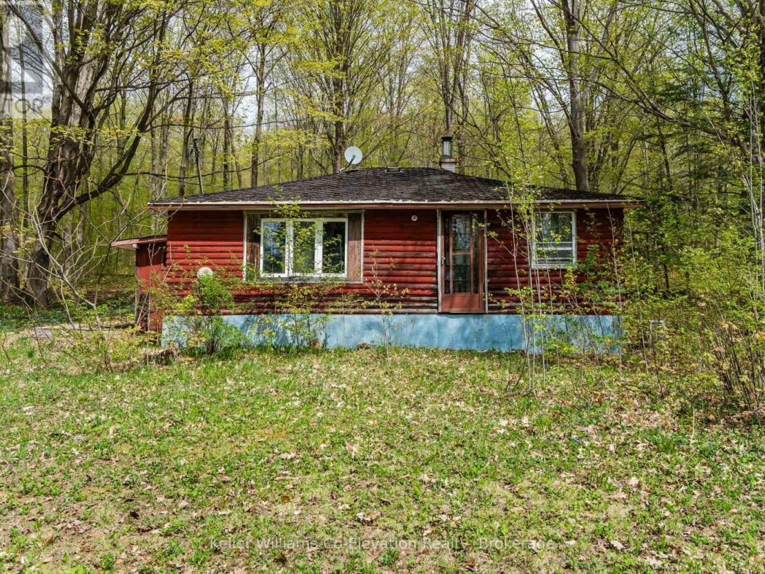 1467 Rosemount Road, Tay
