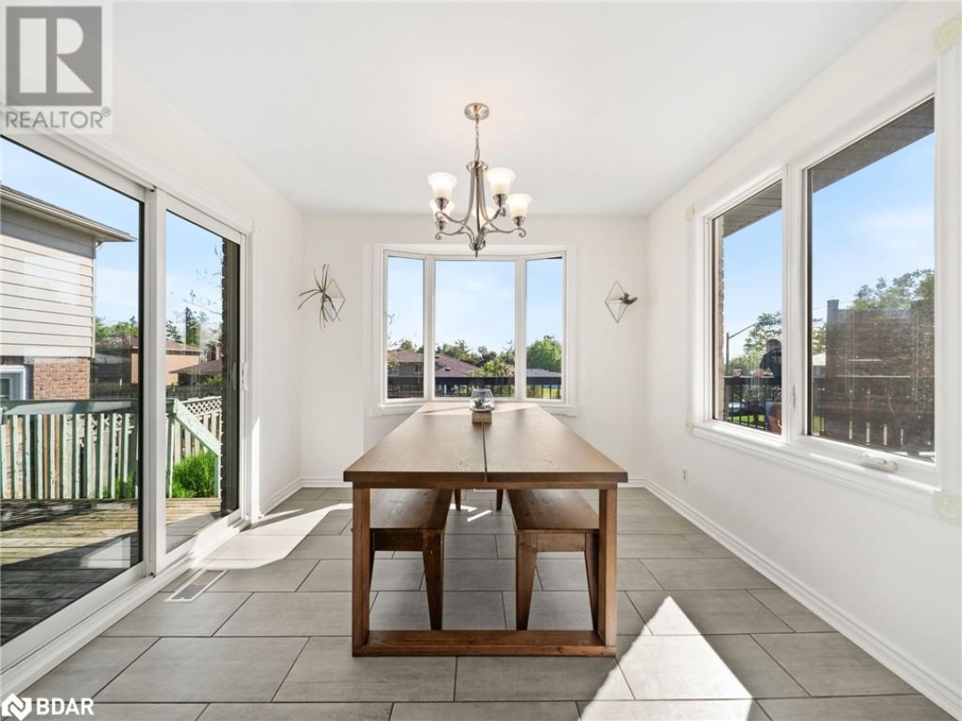 2 CHESTNUT Place, 