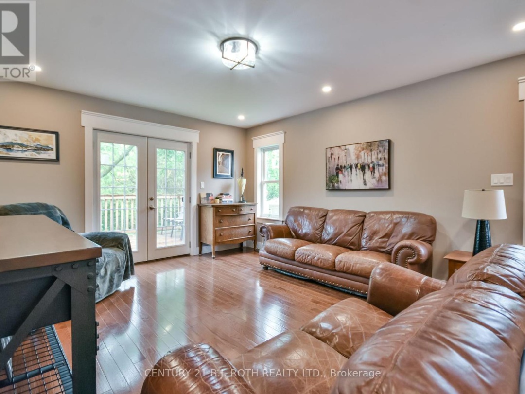 13 FITTON HEIGHTS, 