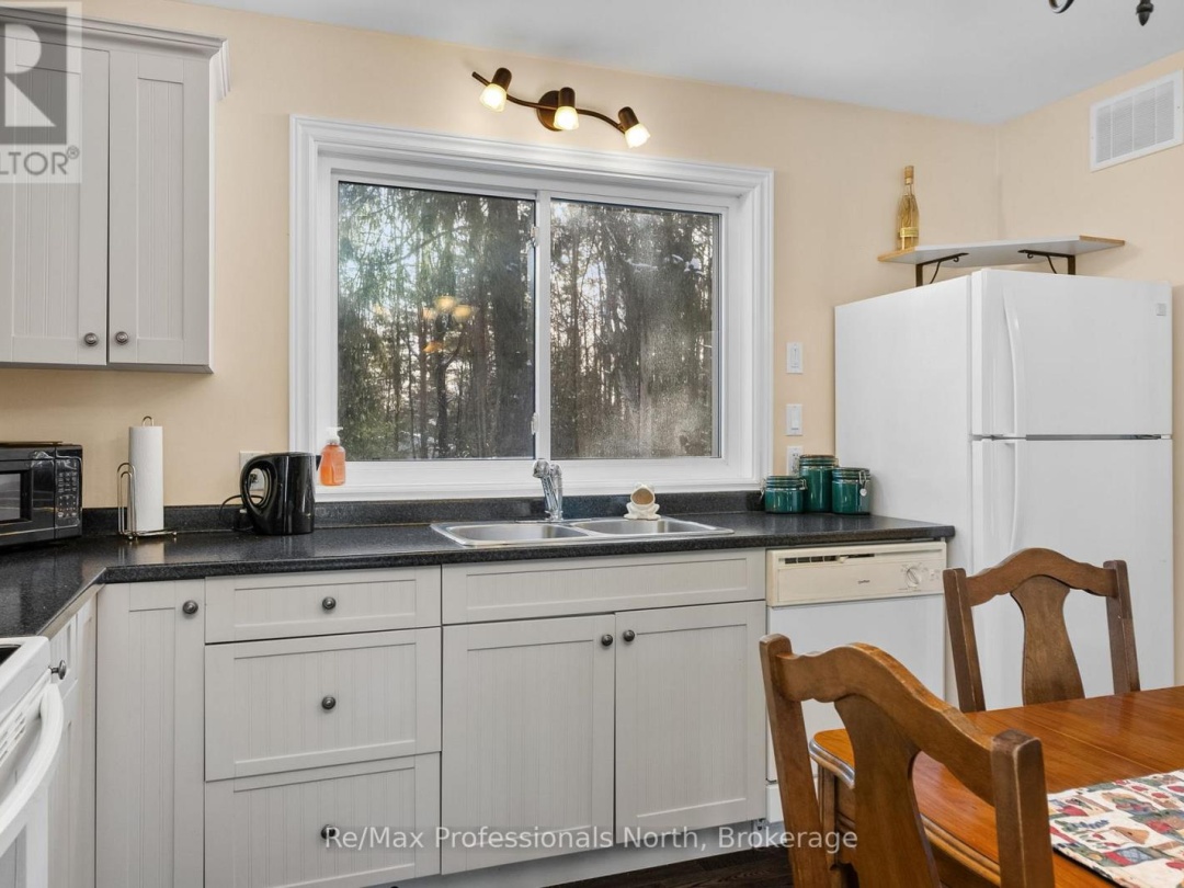 1011 Fitchett Lane, Riley Lake