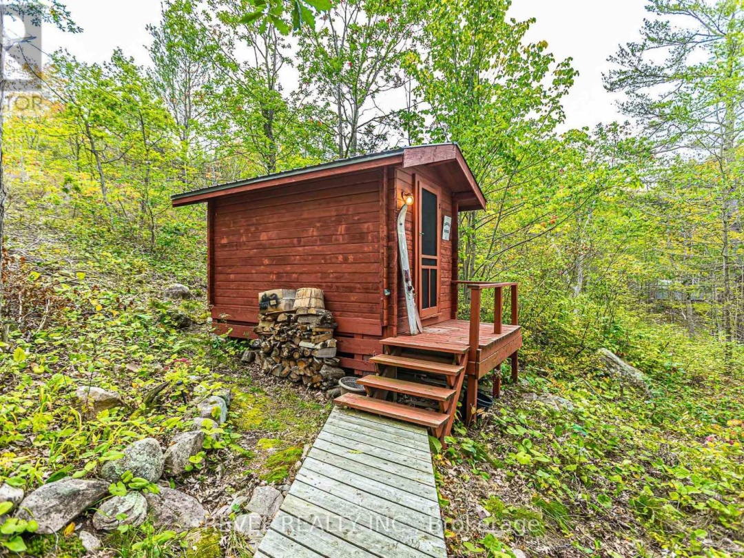 744 10 BAXTER ISLAND, 