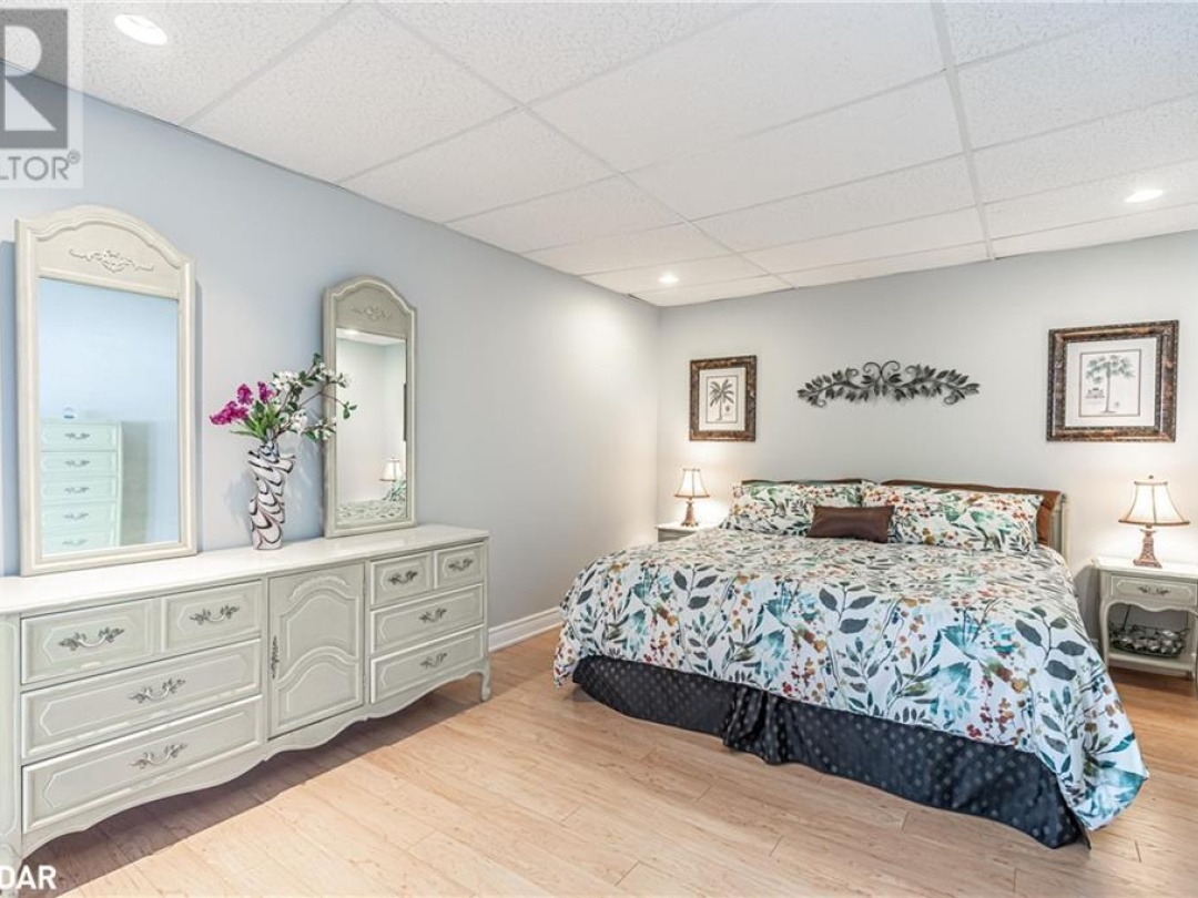 1372 DIVISION ROAD EAST, 