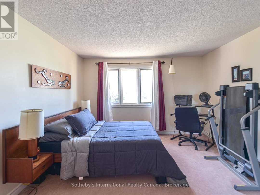 104 10 Museum Drive, Orillia