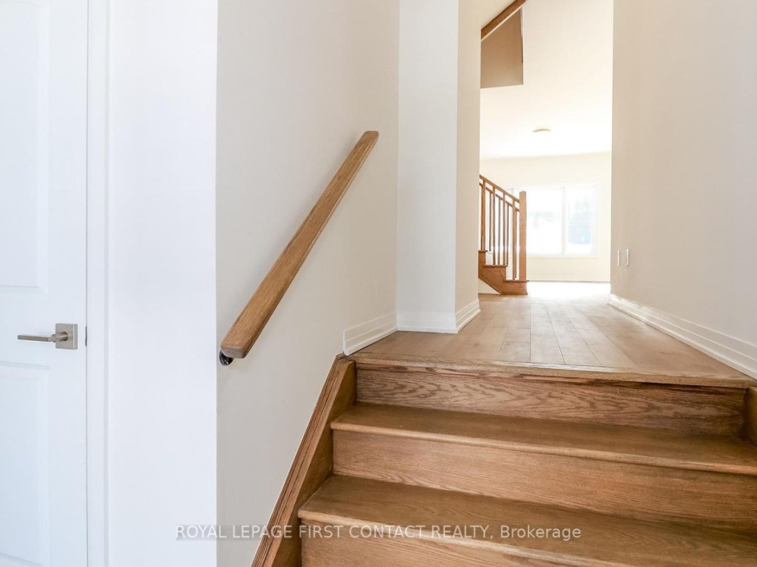 3778 SUNBANK CRESCENT, 