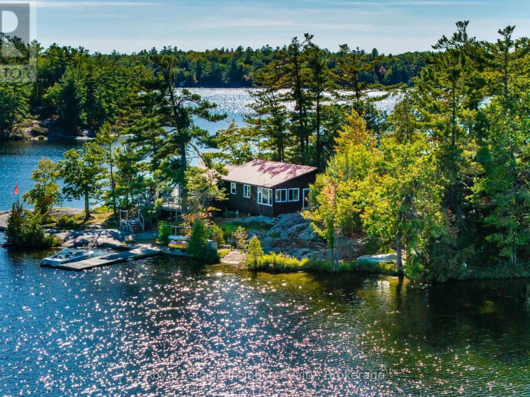 2 IS 190 ISLAND, Six Mile Lake