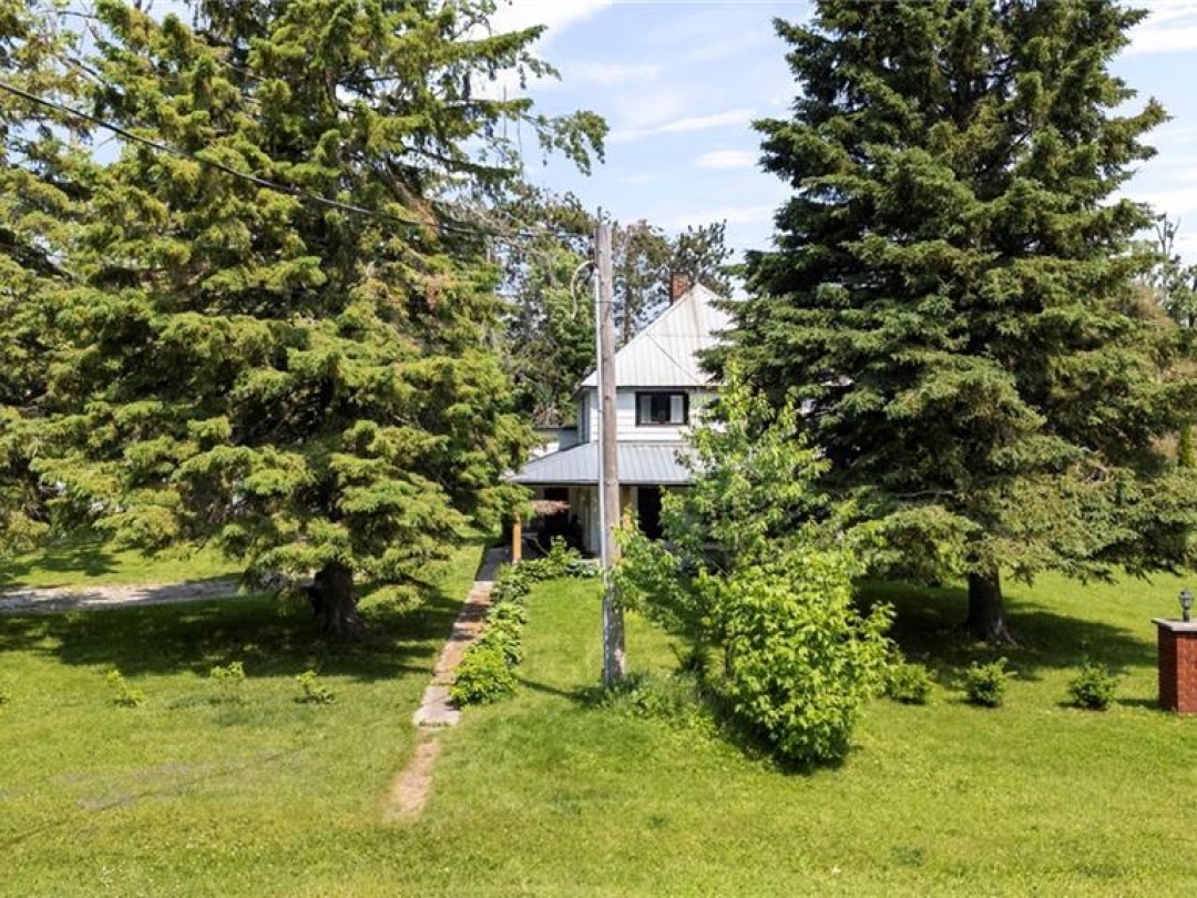 1866 WARMINSTER Side Road, 