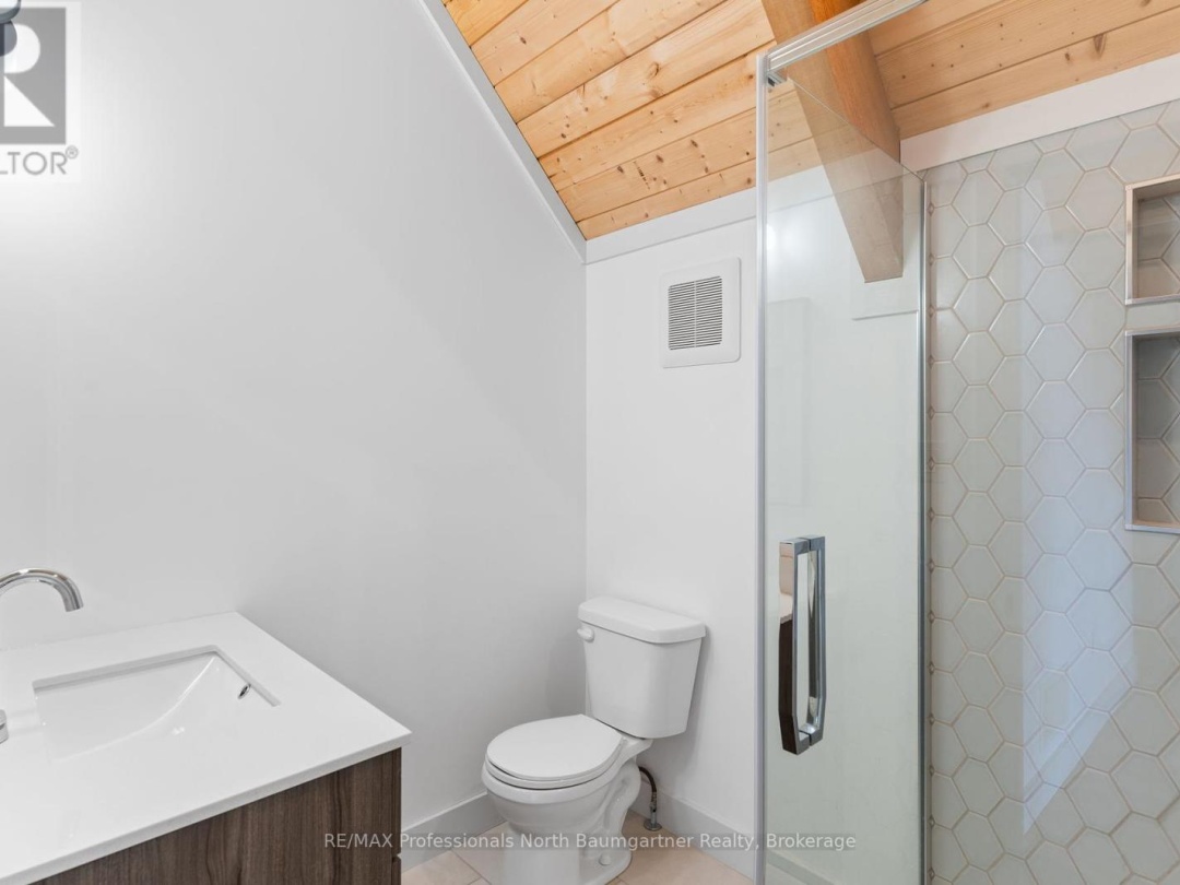 2987 Boice Bradley Road, Redstone Lake