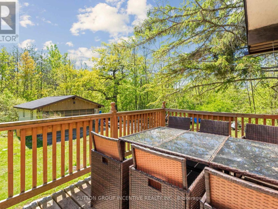 11 MACKENZIE PLACE, Balsam Lake