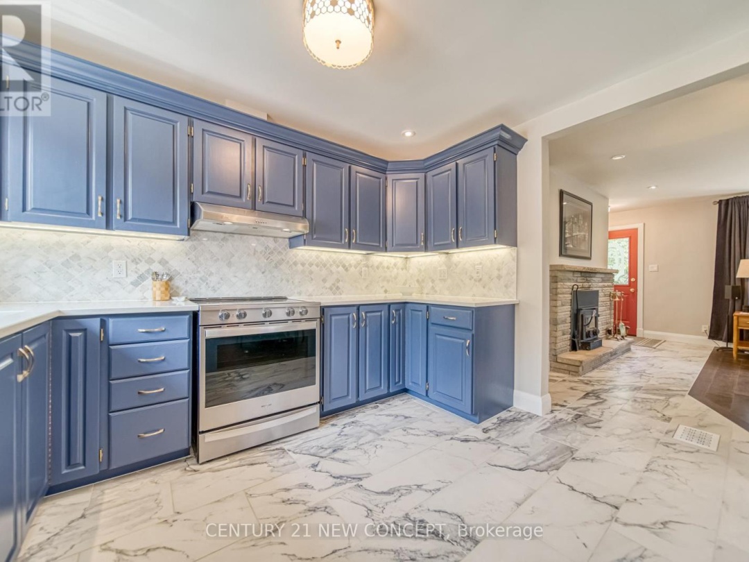 51 FITTONS ROAD E, 