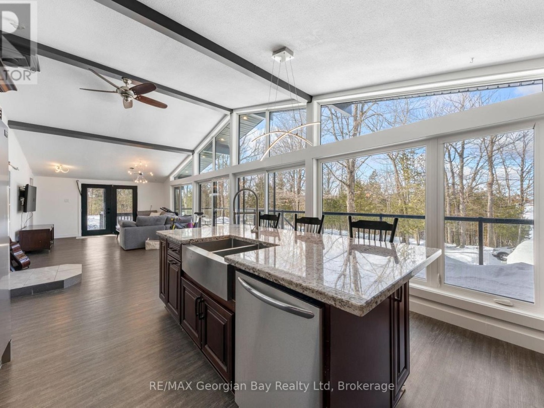1745 TWIN OAKS CRESCENT, Matchedash 