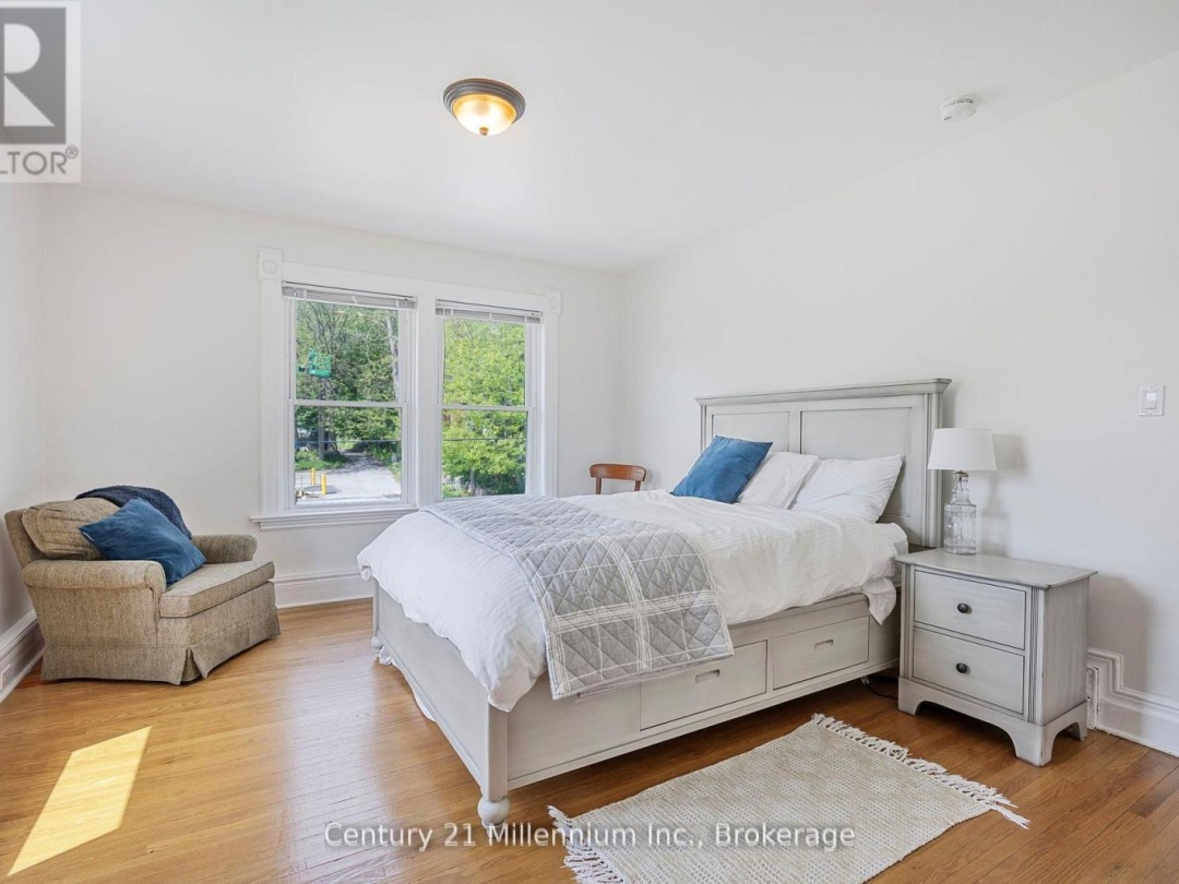 100 MATCHEDASH STREET N, 