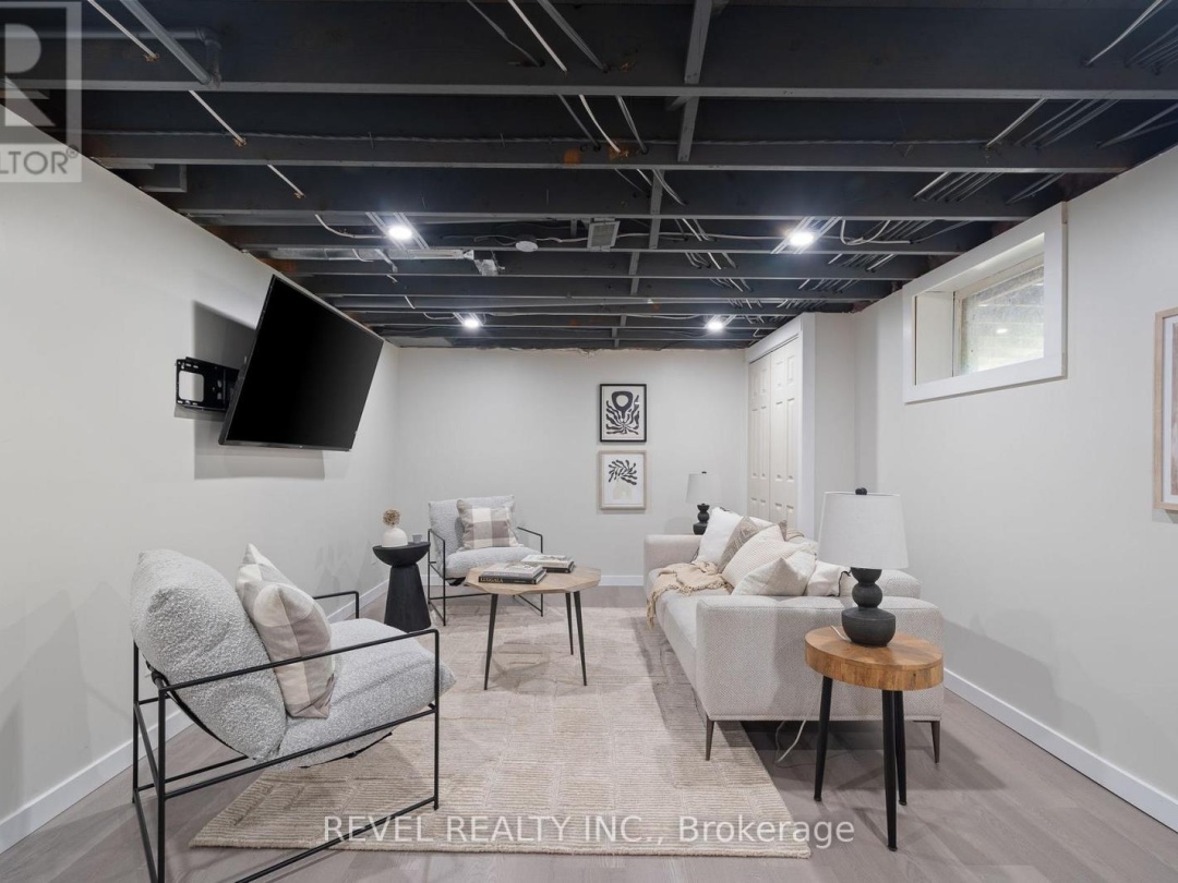 595 HICKORY BEACH ROAD, 