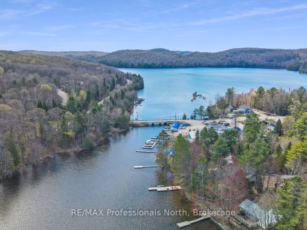 1017 Dunn Road, Haliburton Lake