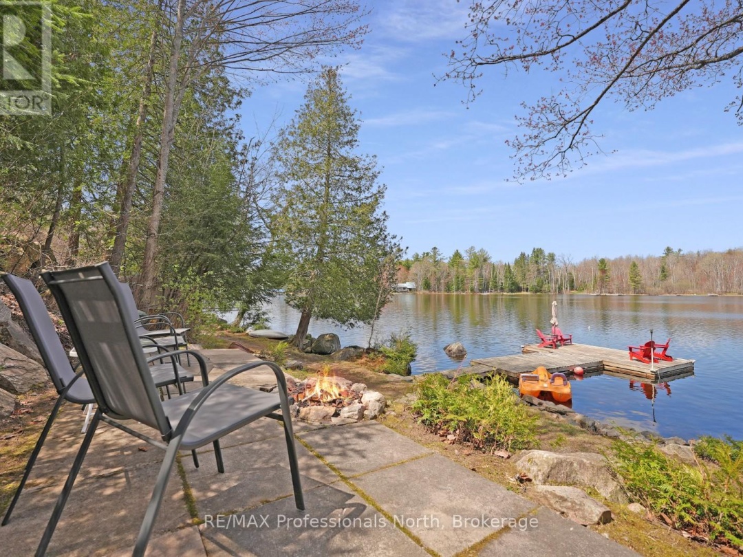 1017 Dunn Road, Haliburton Lake