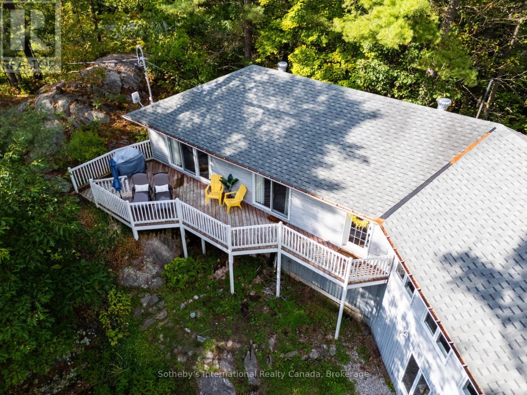 1060 NORTH KAHSHE LAKE ROAD, 