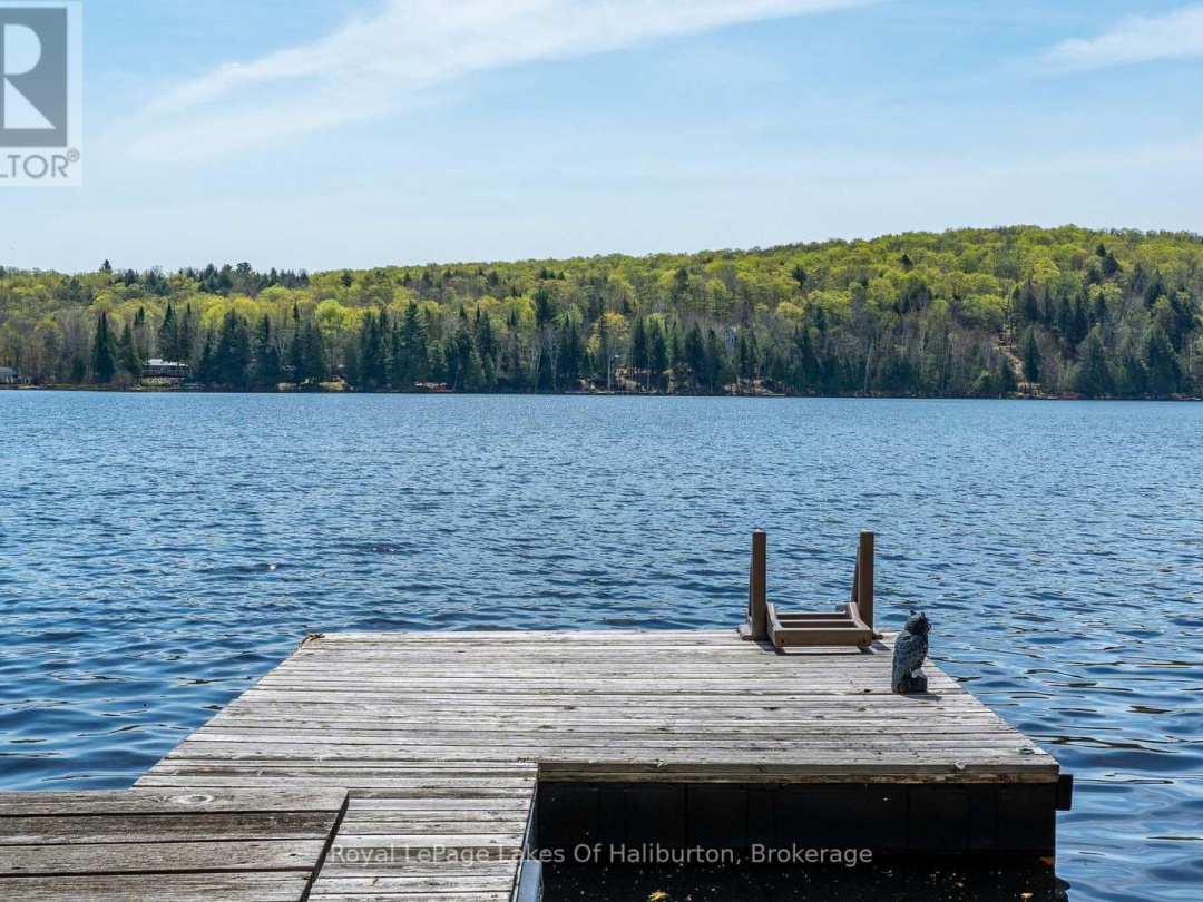 1248 Portage Road, Portage Lake