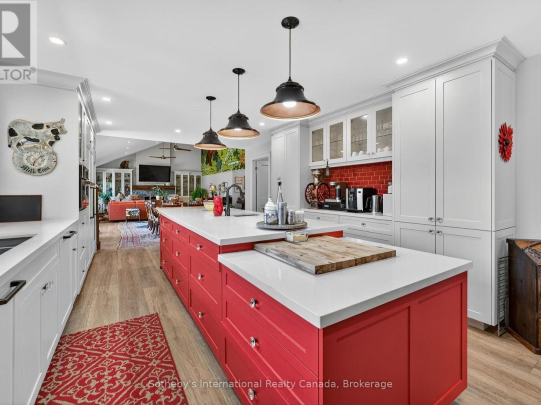 1082 BEAUMONT FARM ROAD, 