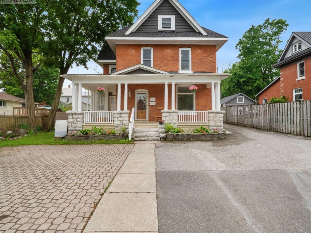 251 LACLIE STREET, 