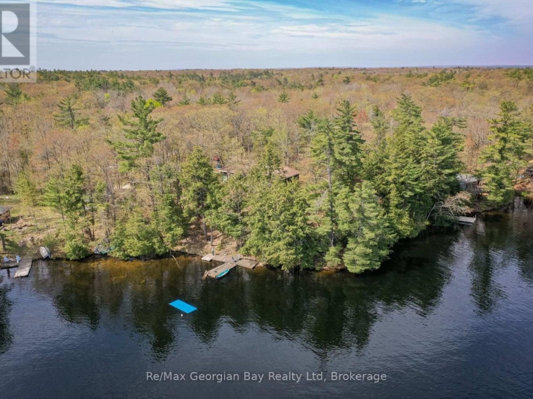 214 Trans Canada Bay Road, Six Mile Lake