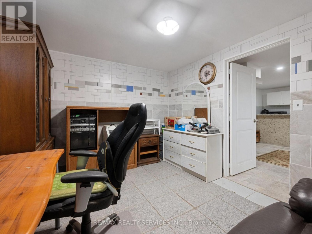 183 MCGUIRE BEACH ROAD, 