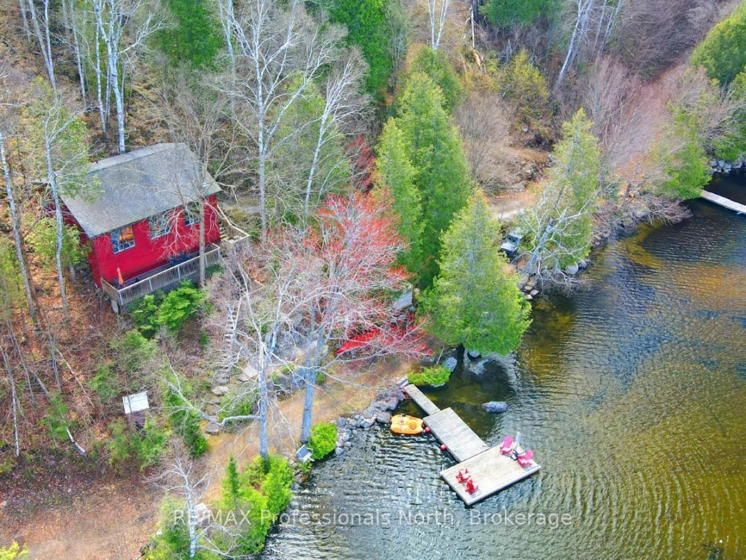 1017 Dunn Road, Haliburton Lake