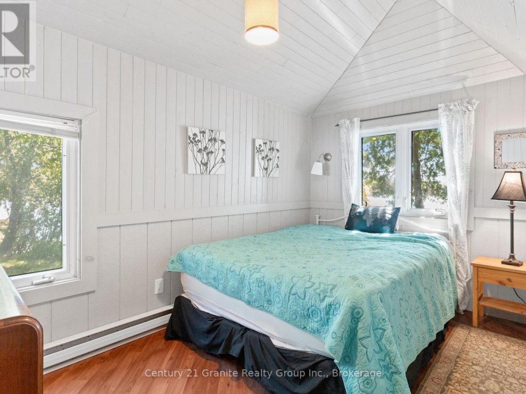 359 Avery Point Road, Dalrymple Lake