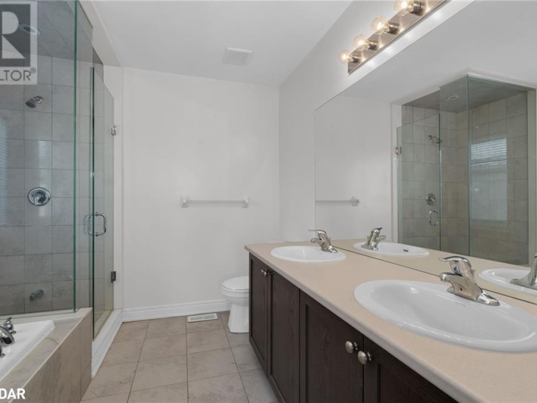 24 Churchlea Mews, Orillia