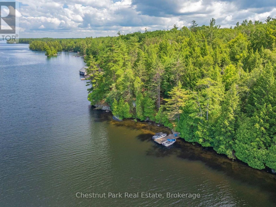 26 TAYLOR ISLAND 26LM, 