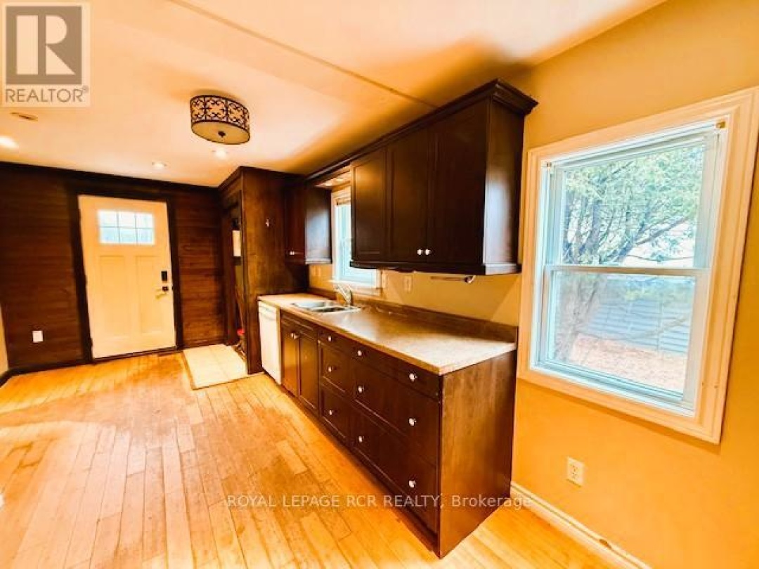 89 TOWN LINE ROAD W, 