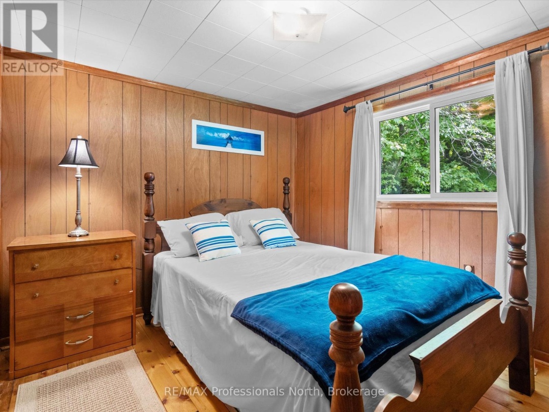 1020 GORDONIER LAKE ROAD, 