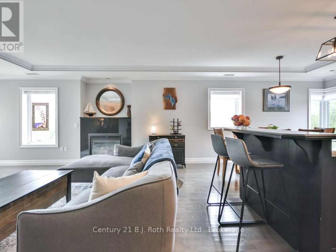 507 110 Steamship Bay Road, Lake Muskoka